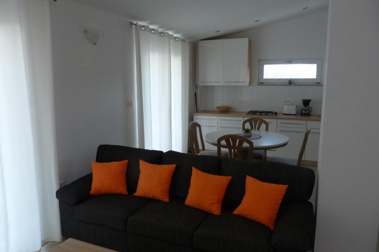 Apartments Monja & Dadi, Malinska, فانتاسيسي المظهر الخارجي الصورة
