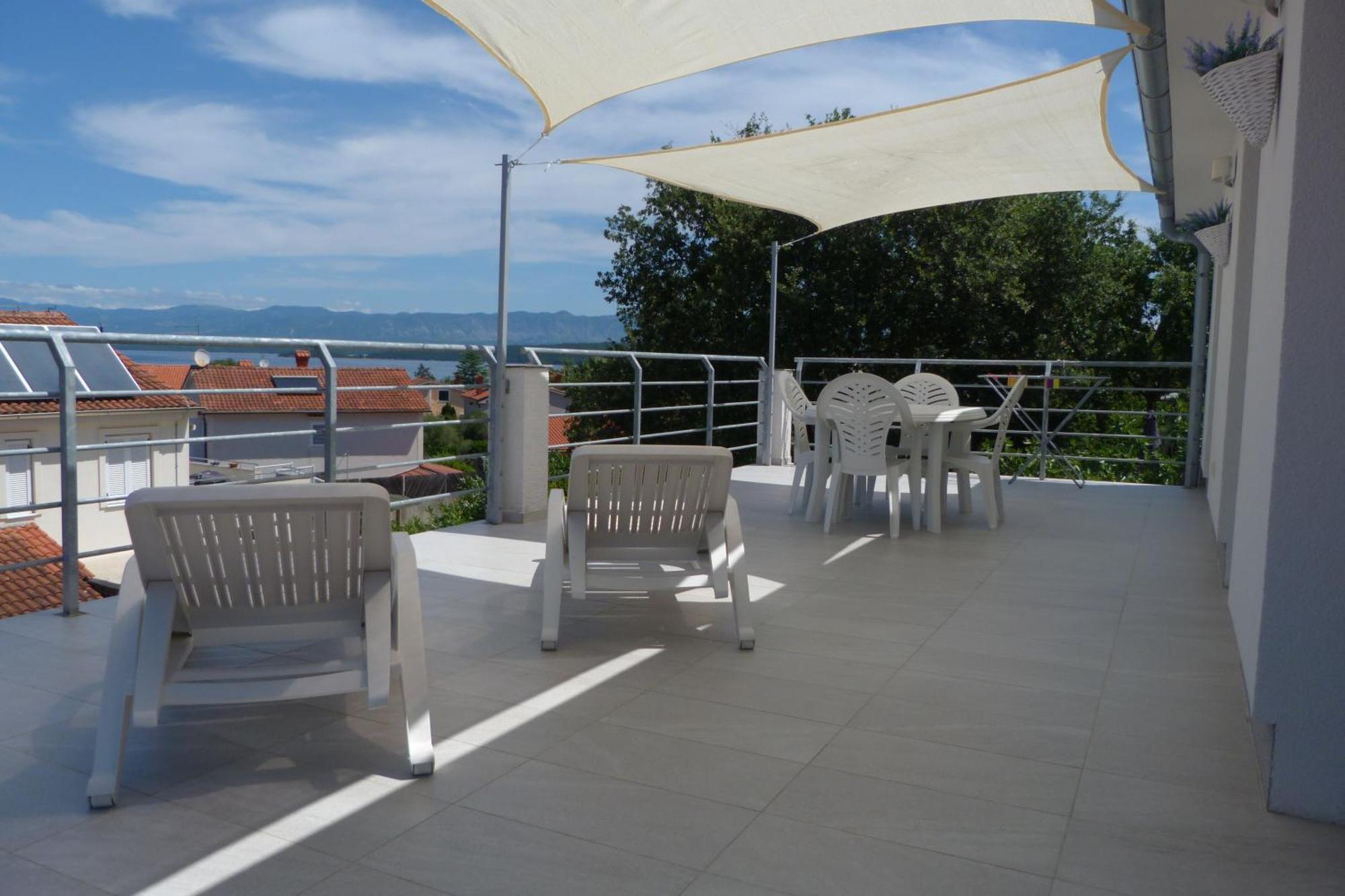 Apartments Monja & Dadi, Malinska, فانتاسيسي المظهر الخارجي الصورة