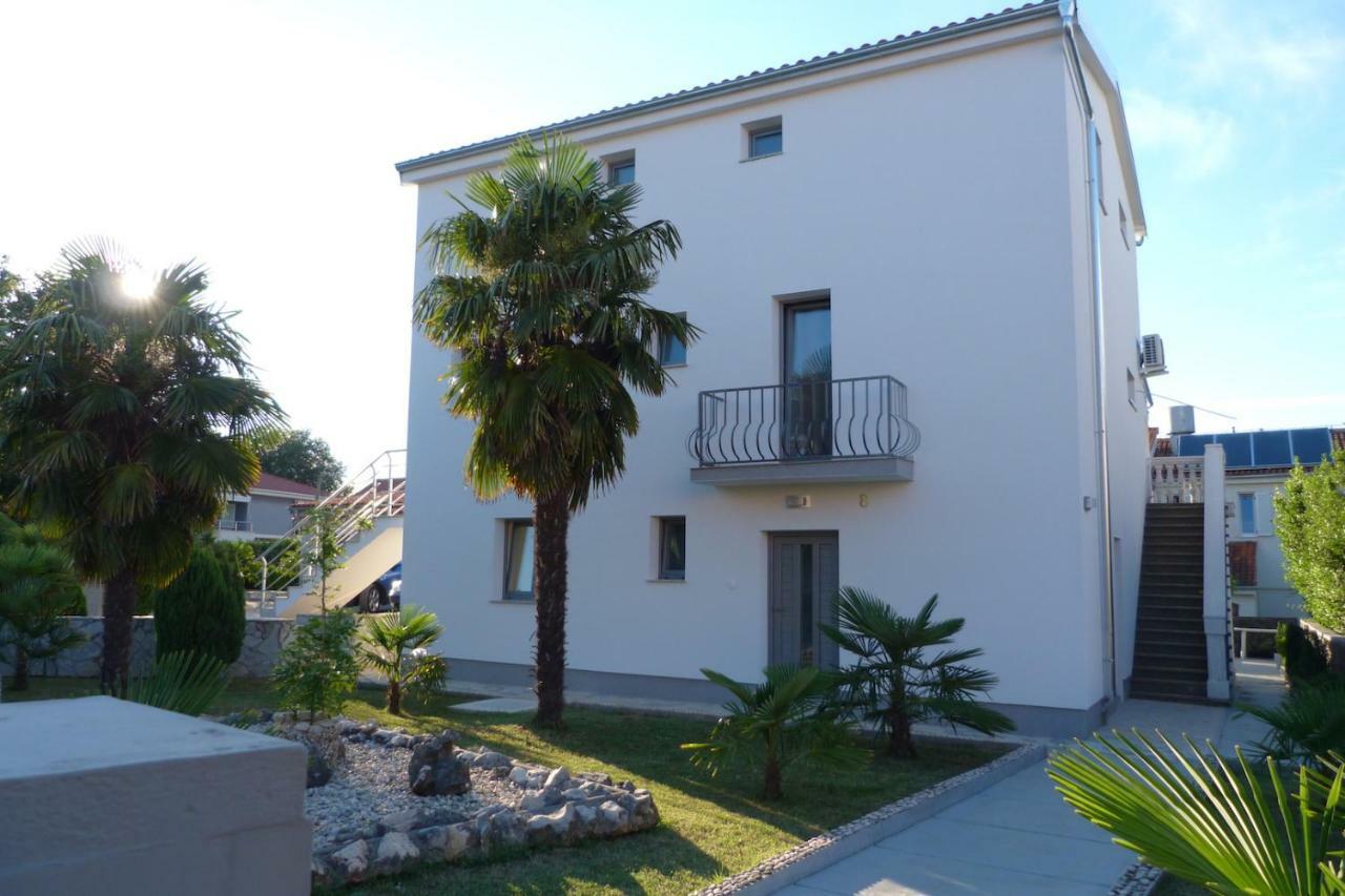 Apartments Monja & Dadi, Malinska, فانتاسيسي المظهر الخارجي الصورة