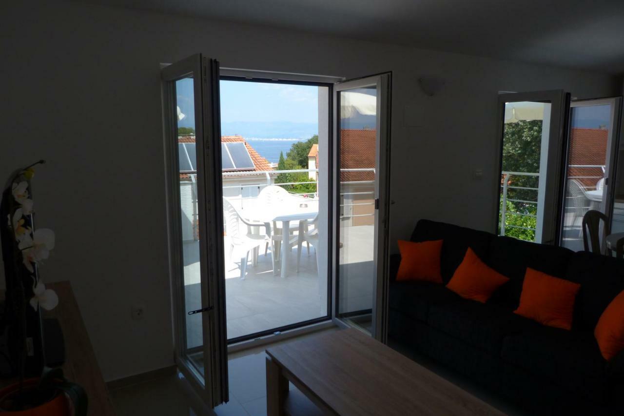 Apartments Monja & Dadi, Malinska, فانتاسيسي المظهر الخارجي الصورة