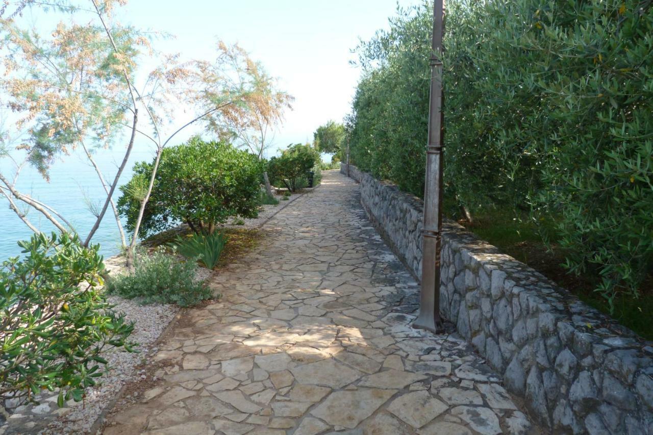 Apartments Monja & Dadi, Malinska, فانتاسيسي المظهر الخارجي الصورة