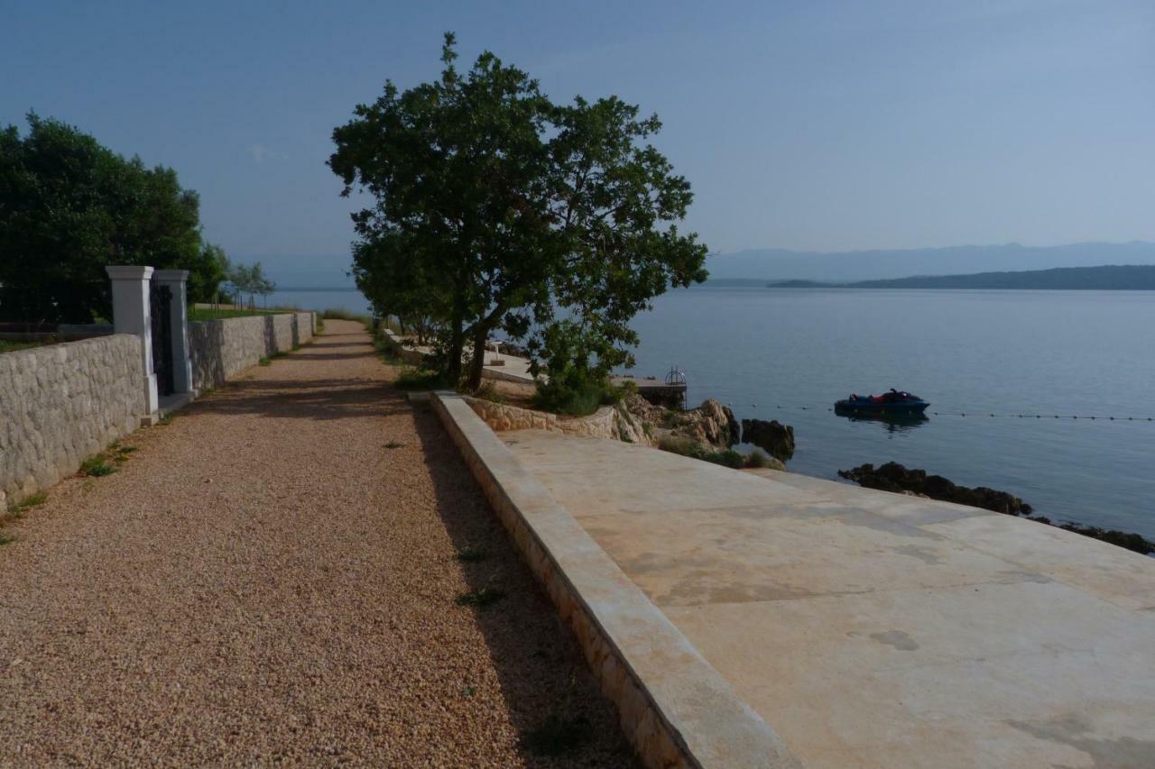 Apartments Monja & Dadi, Malinska, فانتاسيسي المظهر الخارجي الصورة