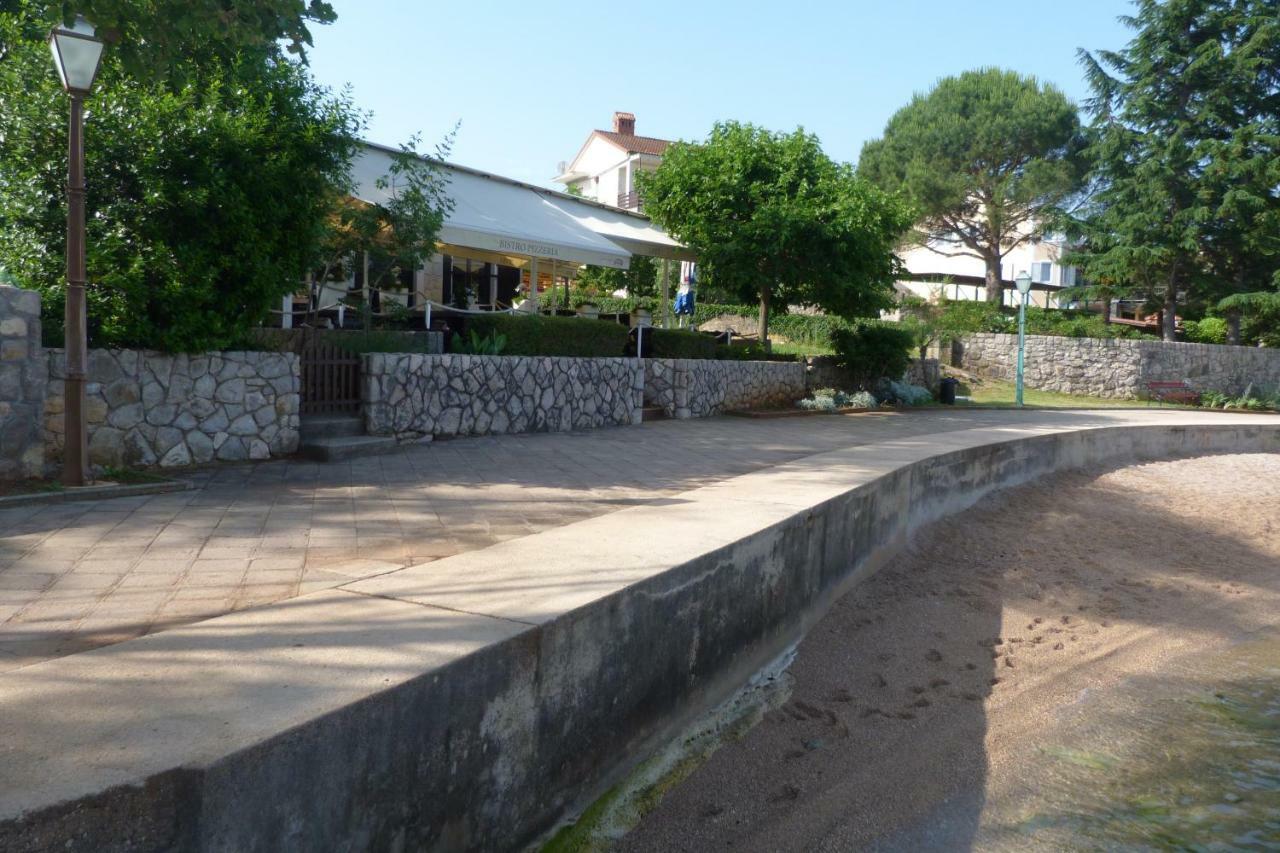 Apartments Monja & Dadi, Malinska, فانتاسيسي المظهر الخارجي الصورة