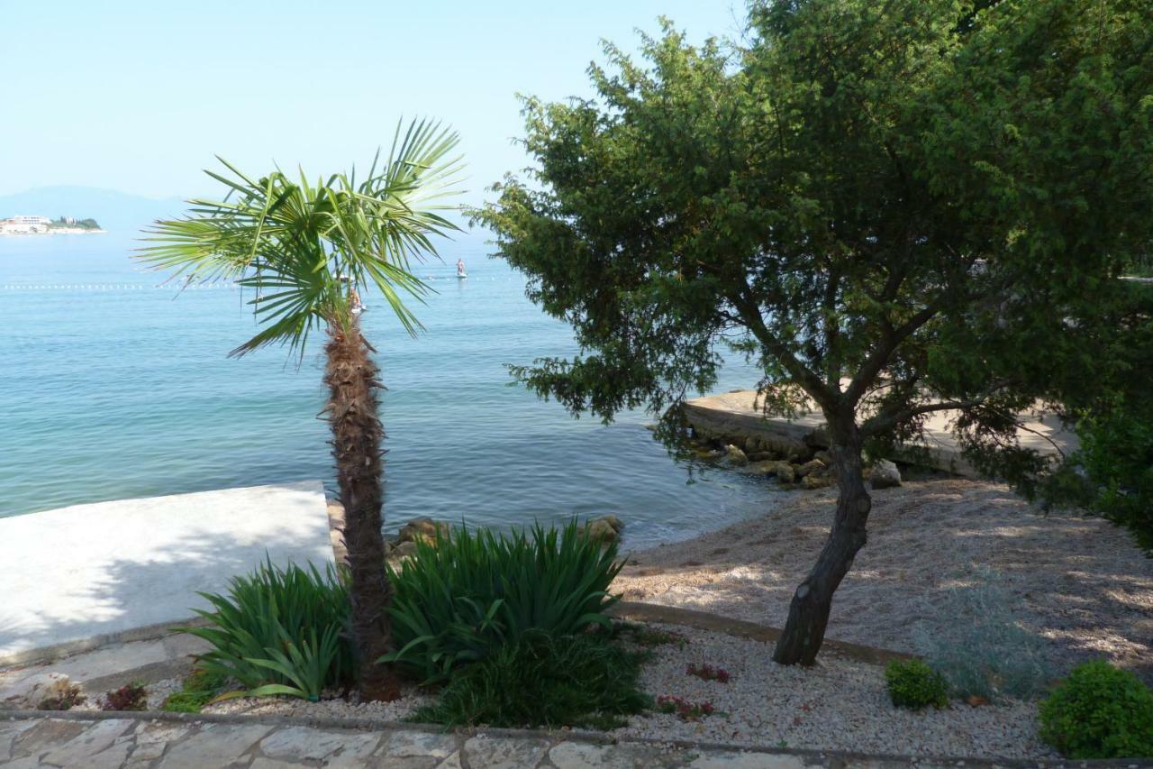Apartments Monja & Dadi, Malinska, فانتاسيسي المظهر الخارجي الصورة